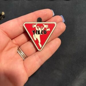 Disney pin 4816 Goofy Road Sign Yield red triangle street hands in the air signs